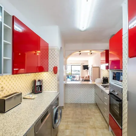 Luna - With A Pool Area With A Lounge Bar *