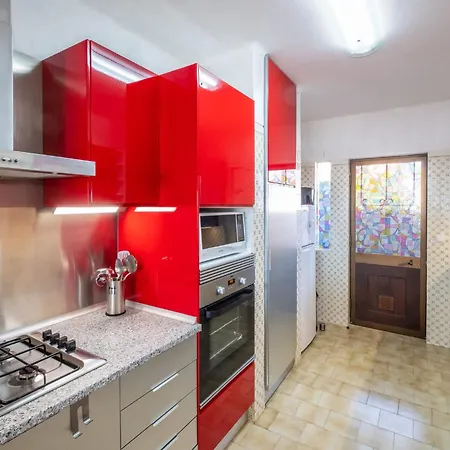 Luna - With A Pool Area With A Lounge Bar *