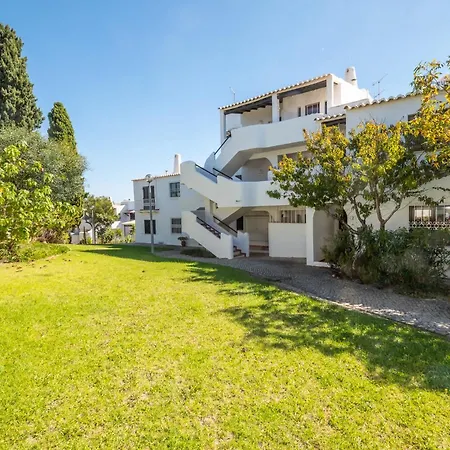 Luna - With A Pool Area With A Lounge Bar Albufeira